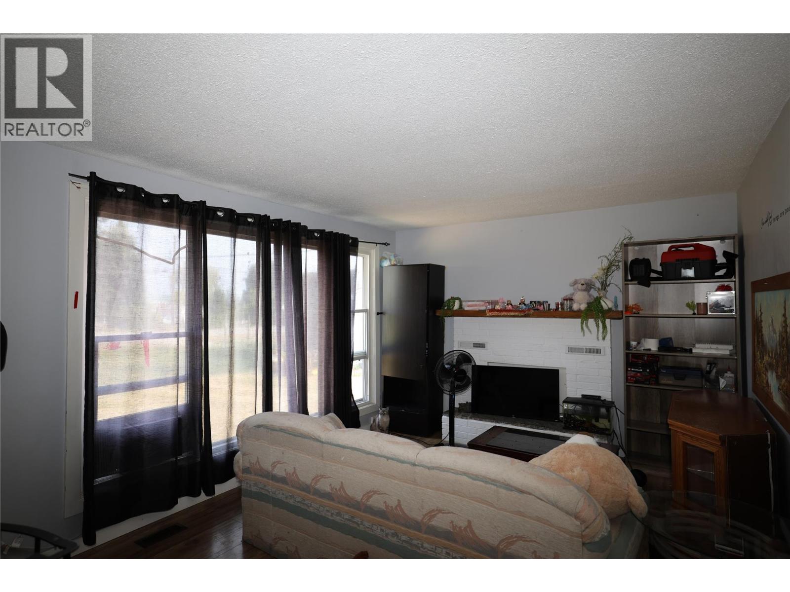 309 Highway 3, Erickson, British Columbia  V0B 1G1 - Photo 5 - 10396868