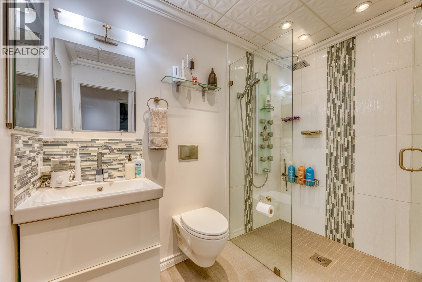 8951 Horne Street, Burnaby, British Columbia  V3N 4J8 - Photo 9 - R3154795