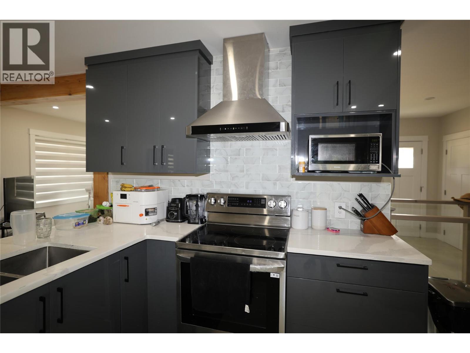 820 32nd Avenue, Erickson, British Columbia  V0B 1G1 - Photo 12 - 10396872