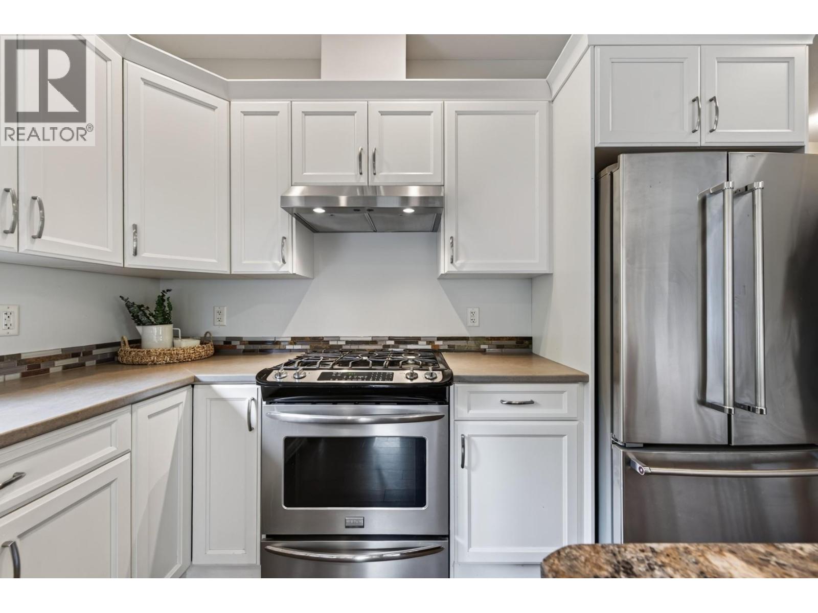 1939 Coldwater Drive Unit# 142, Kamloops, British Columbia  V2E 0B3 - Photo 5 - 10397666