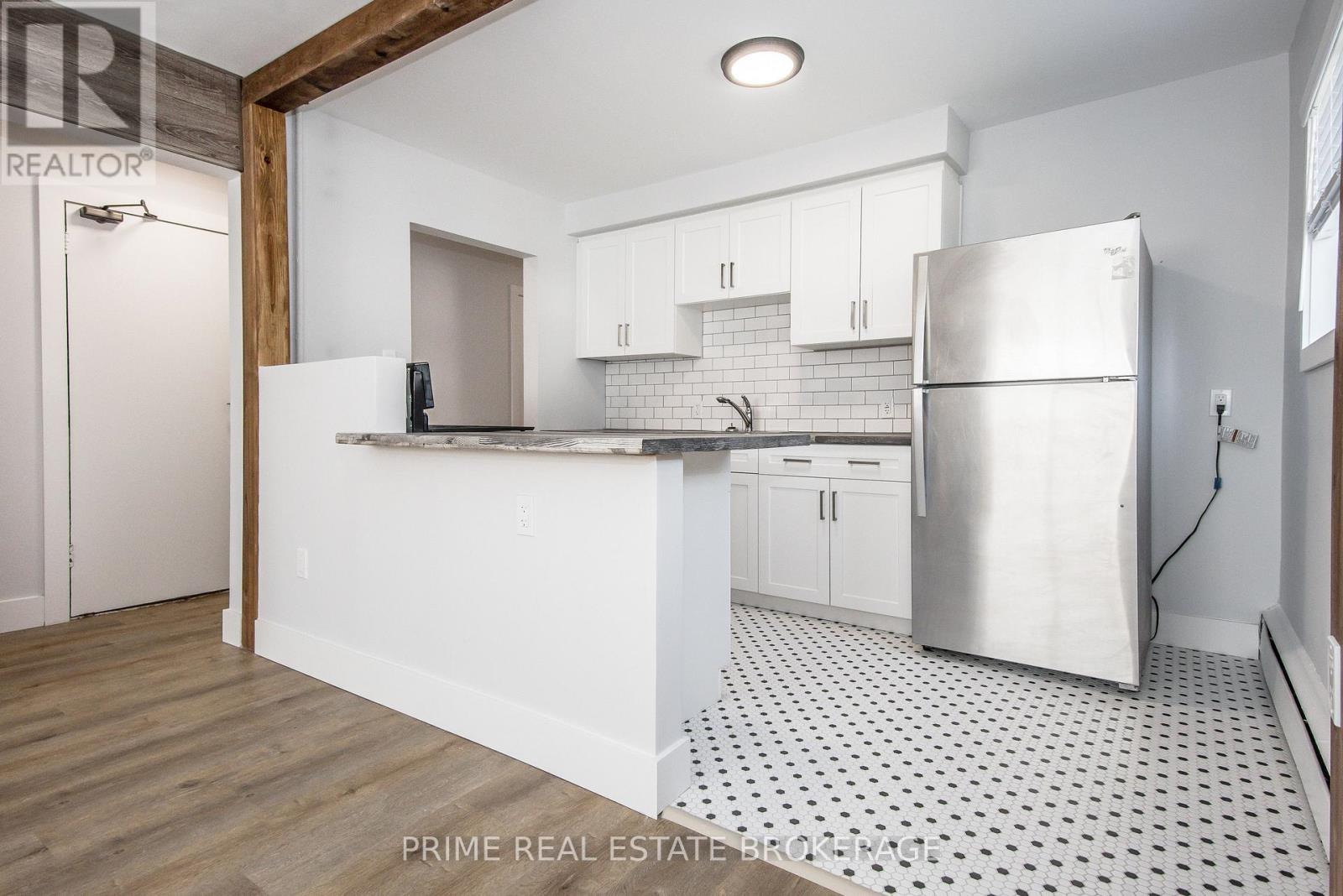 1 - 23 MCCLARY AVENUE, London South, Ontario