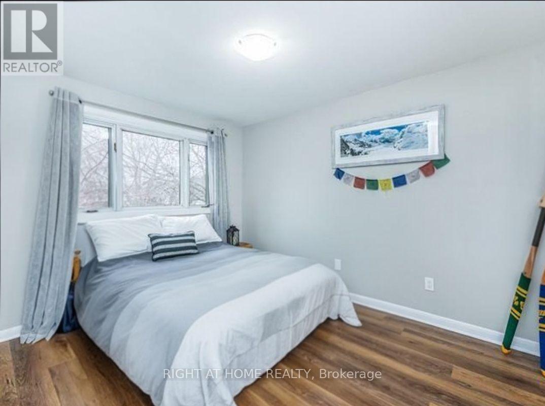 Upper Unit - 90 Chapple Hill Road S, London North, Ontario  N6G 2H3 - Photo 10 - X13672952