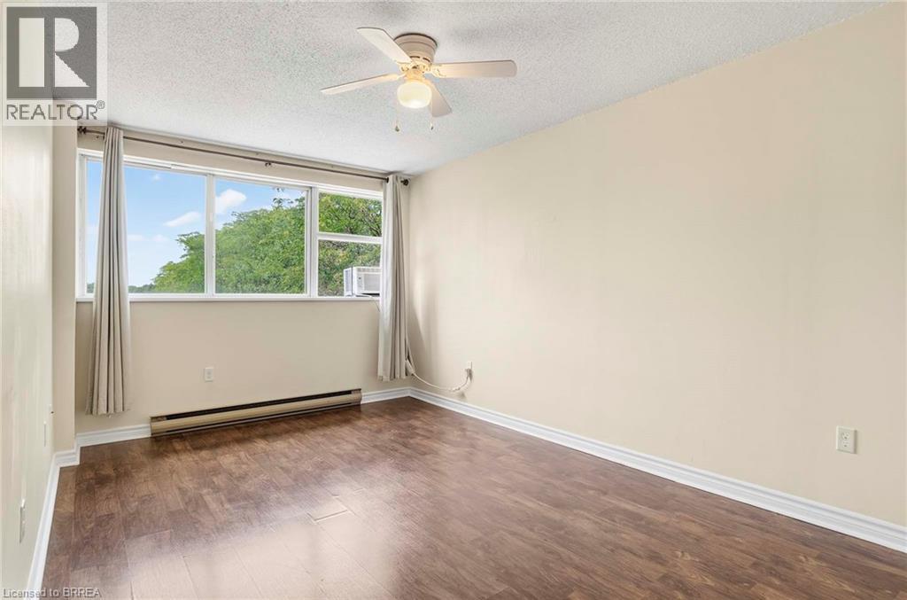 36 Hayhurst Road Unit# 301, Brantford, Ontario  N3R 6Y9 - Photo 21 - 40855267