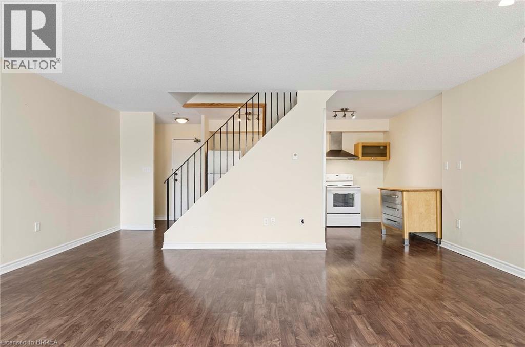 36 Hayhurst Road Unit# 301, Brantford, Ontario  N3R 6Y9 - Photo 14 - 40855267
