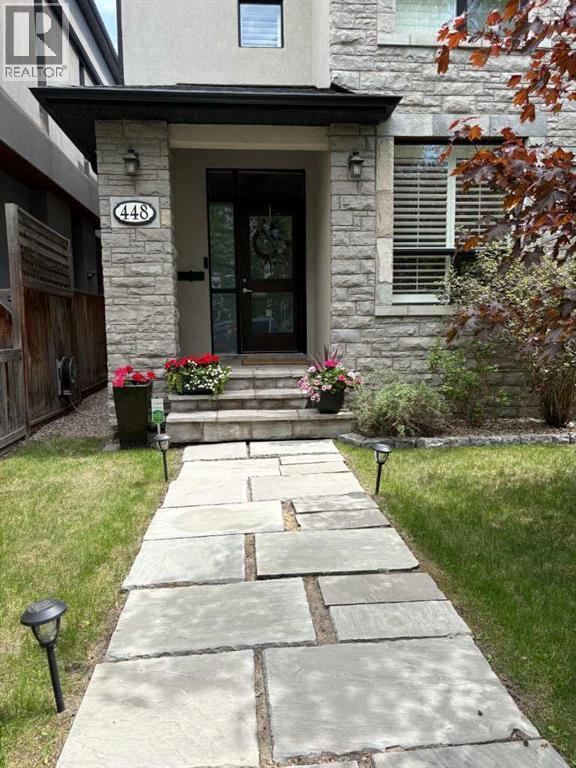 448 13 Street Nw, Calgary, Alberta  T2N 1Z2 - Photo 2 - A2316463