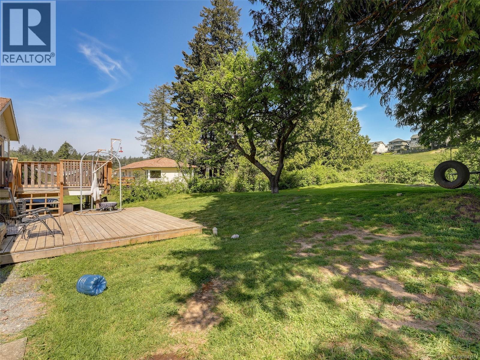 948 Latoria Rd, Langford, British Columbia  V9C 3A8 - Photo 17 - 1042573