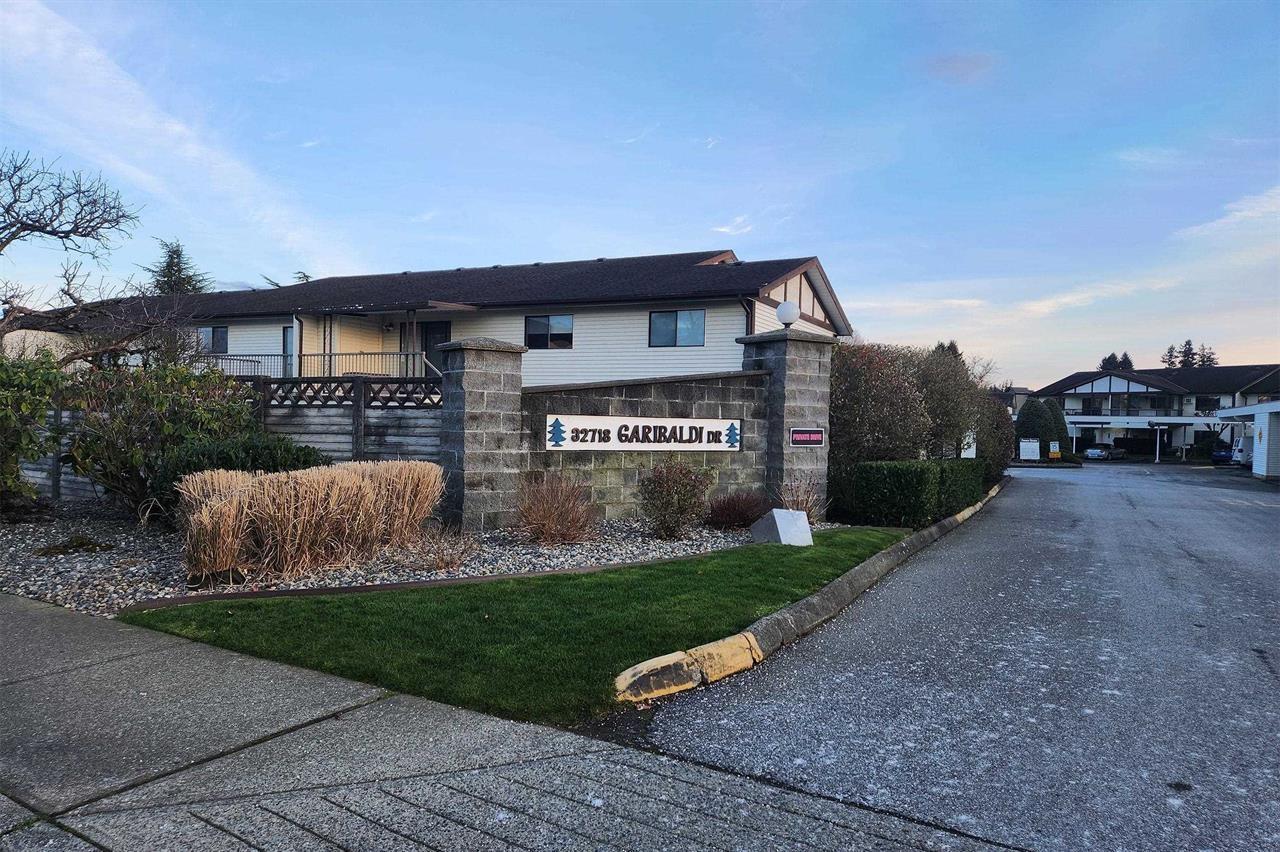 73 32718 Garibaldi Drive, Abbotsford, British Columbia  V2T 5T6 - Photo 1 - R3155289
