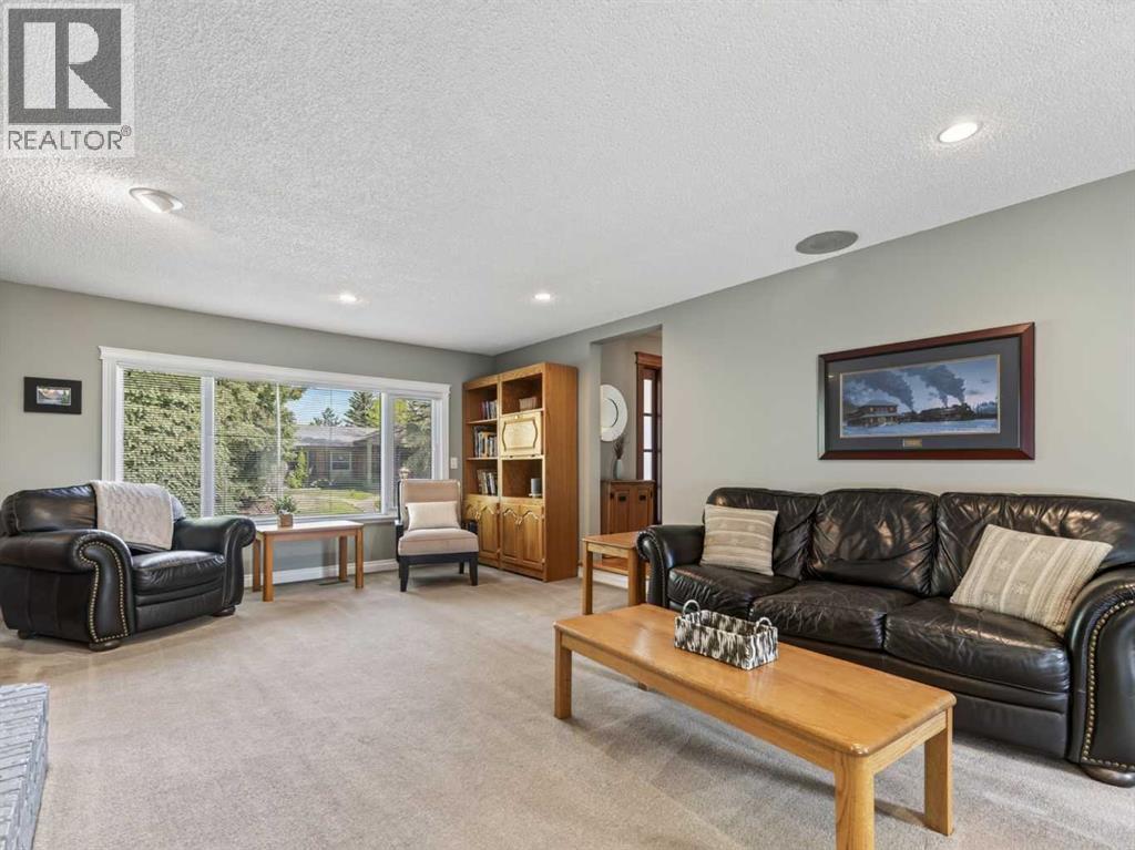 10723 Maplebend Drive Se, Calgary, Alberta  T2J 1X3 - Photo 25 - A2325046