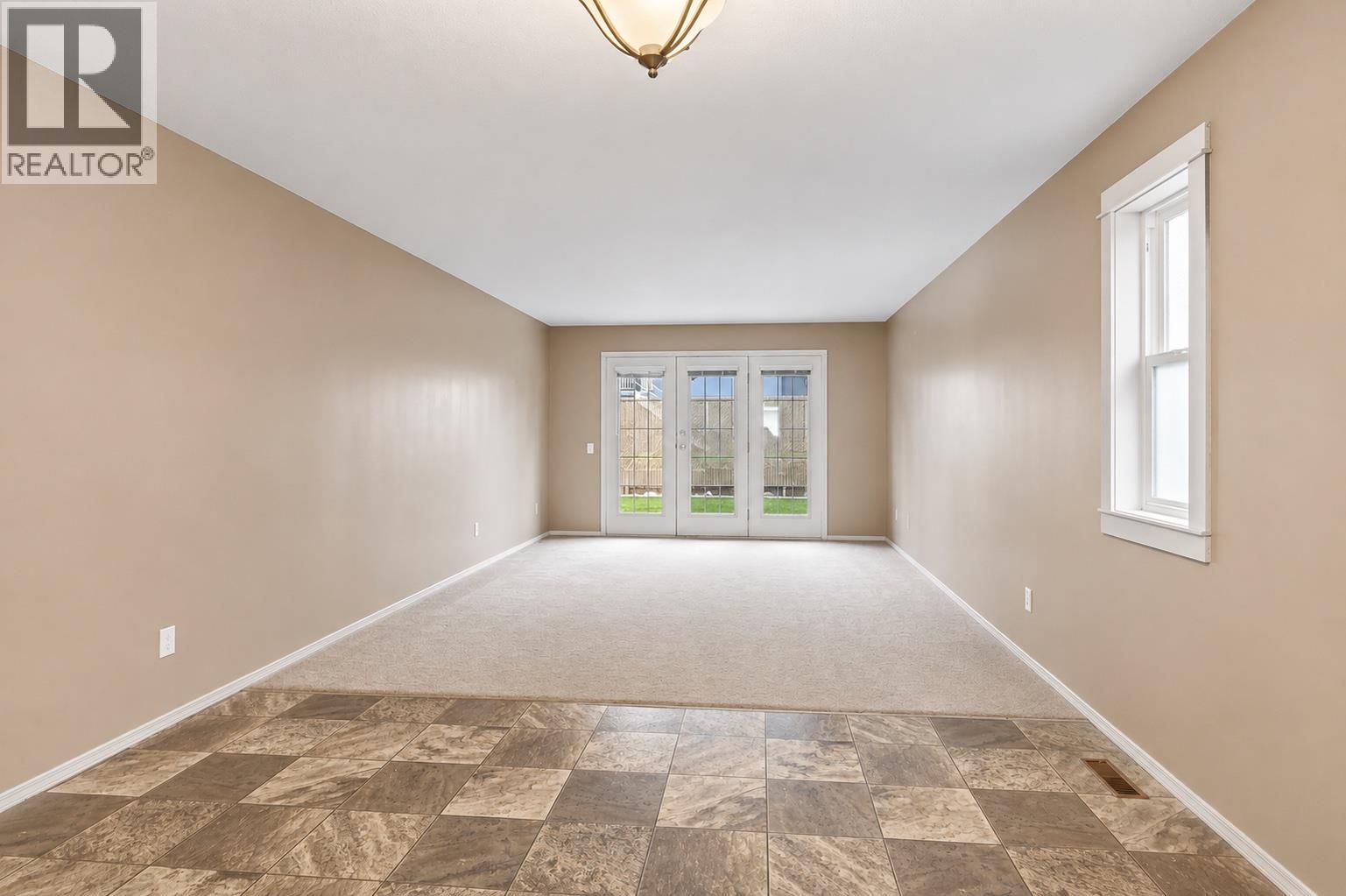 1195 14th Street Unit# 14, Kamloops, British Columbia  v2b 5v2 - Photo 4 - 10397551