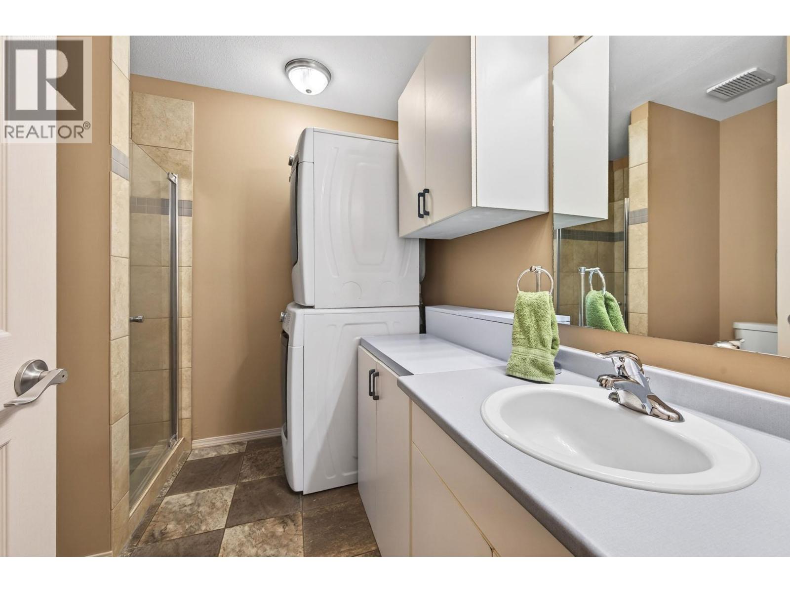 1195 14th Street Unit# 14, Kamloops, British Columbia  v2b 5v2 - Photo 10 - 10397551