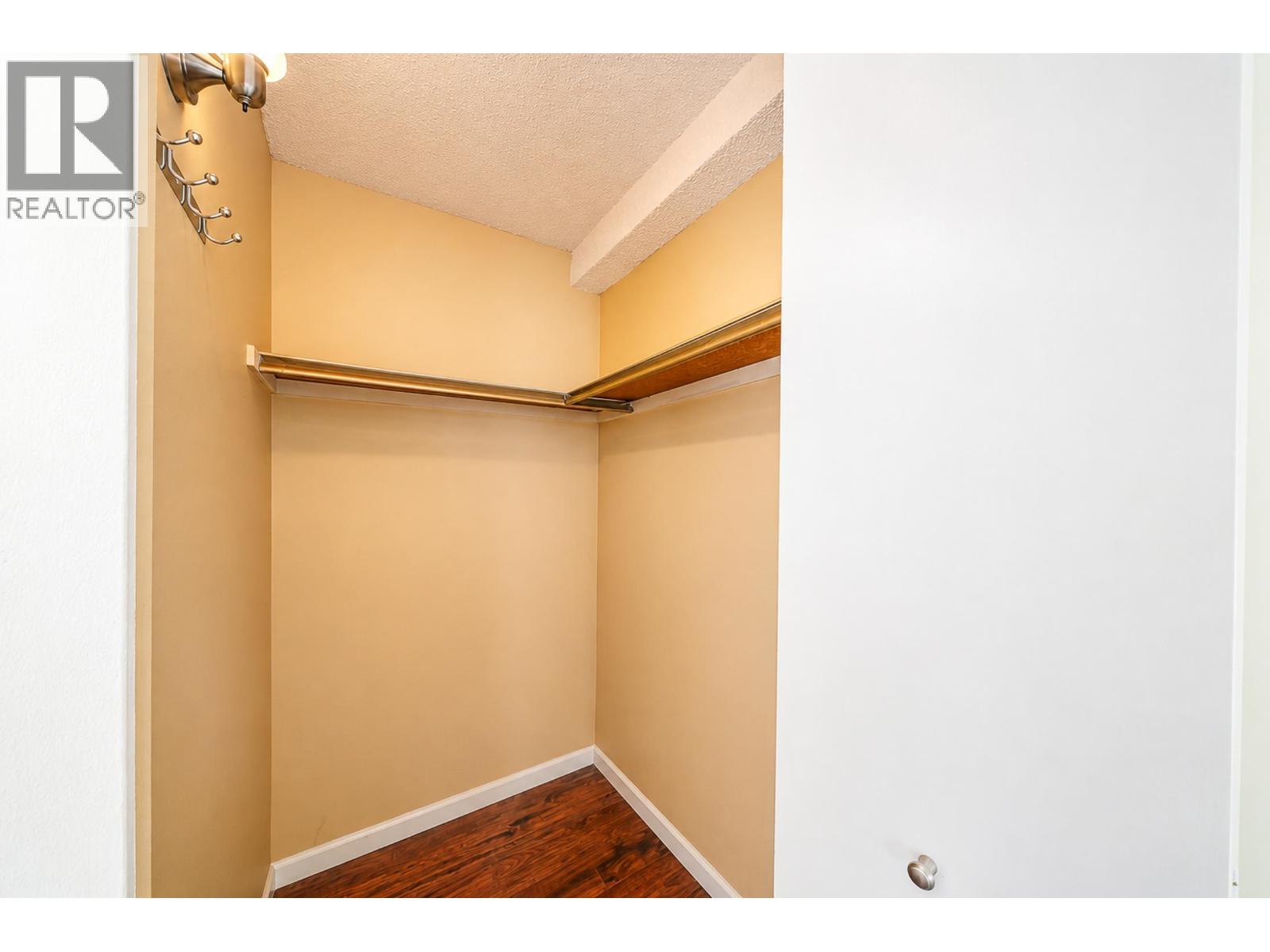 905 9541 Erickson Drive, Burnaby, British Columbia  V3J 7N8 - Photo 10 - R3155549