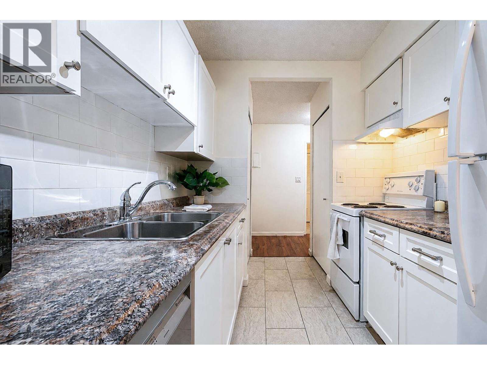 905 9541 Erickson Drive, Burnaby, British Columbia  V3J 7N8 - Photo 18 - R3155549
