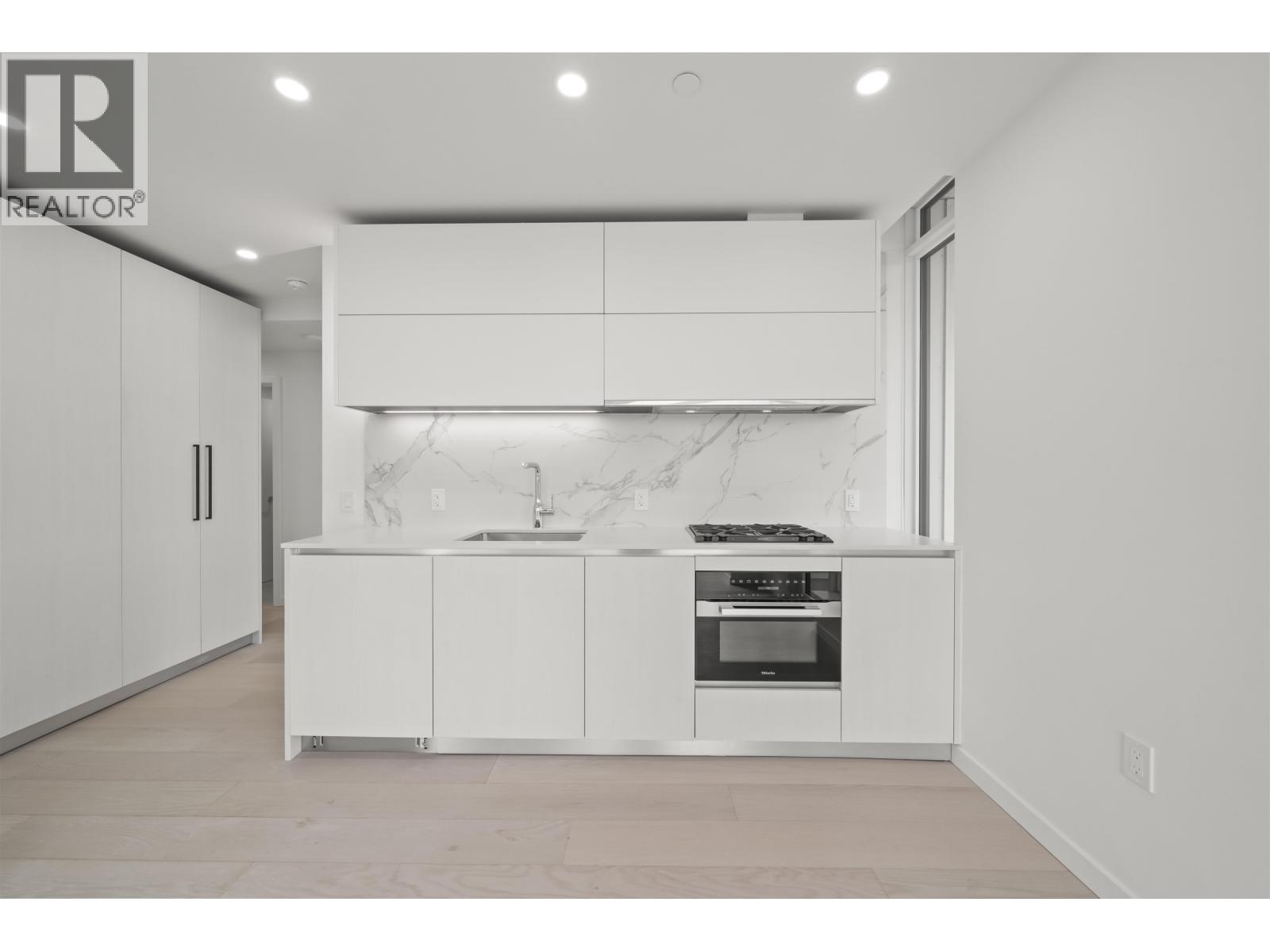 702 8415 Granville Street, Vancouver, British Columbia V6P 0M2 - Photo 12 - R3155557