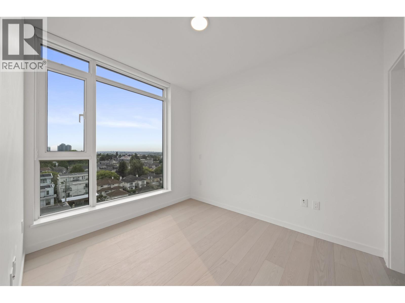 702 8415 Granville Street, Vancouver, British Columbia V6P 0M2 - Photo 3 - R3155557