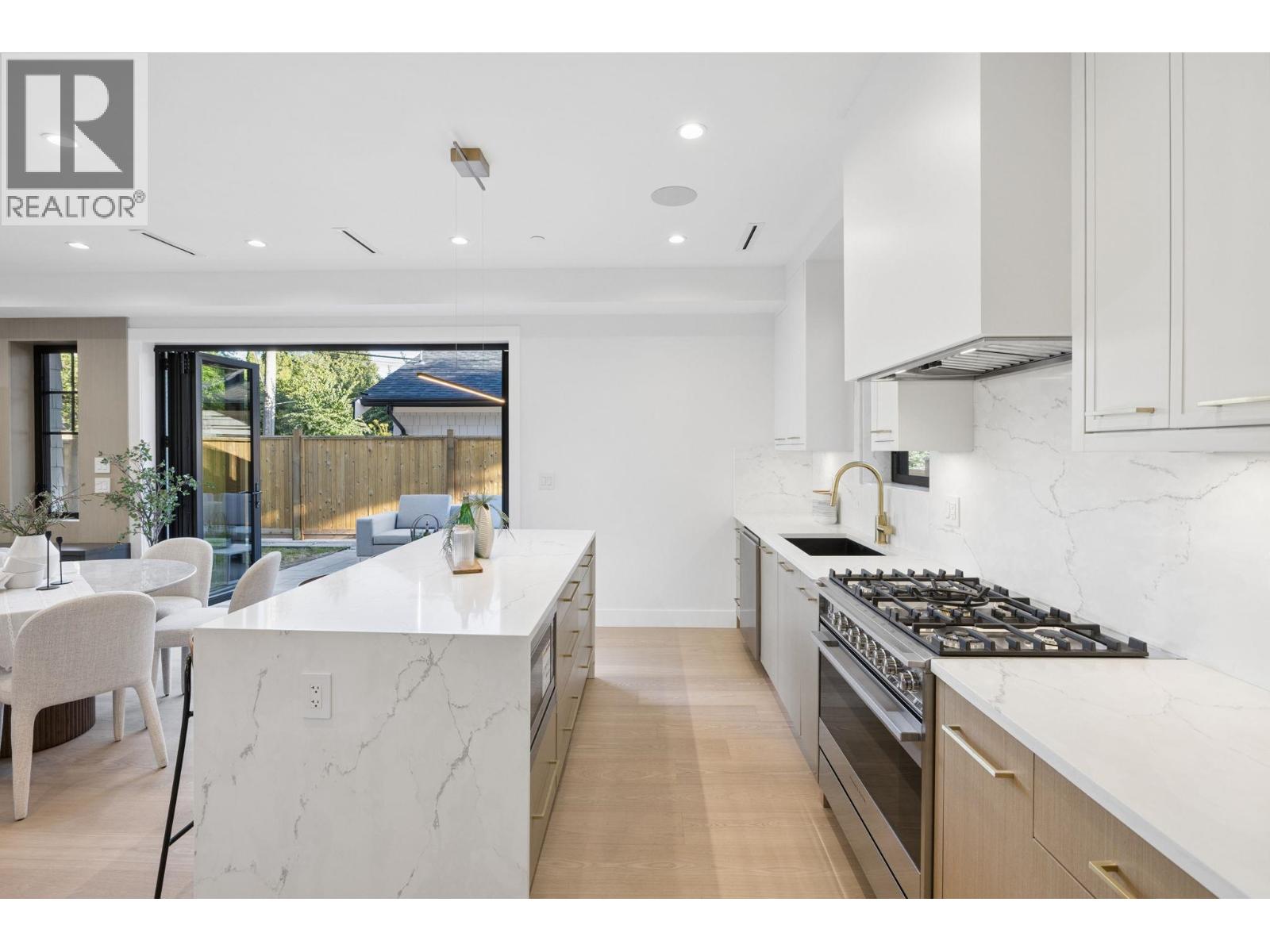 2619 Carolina Street, Vancouver, British Columbia V5T 2A4 - Photo 10 - R3155559
