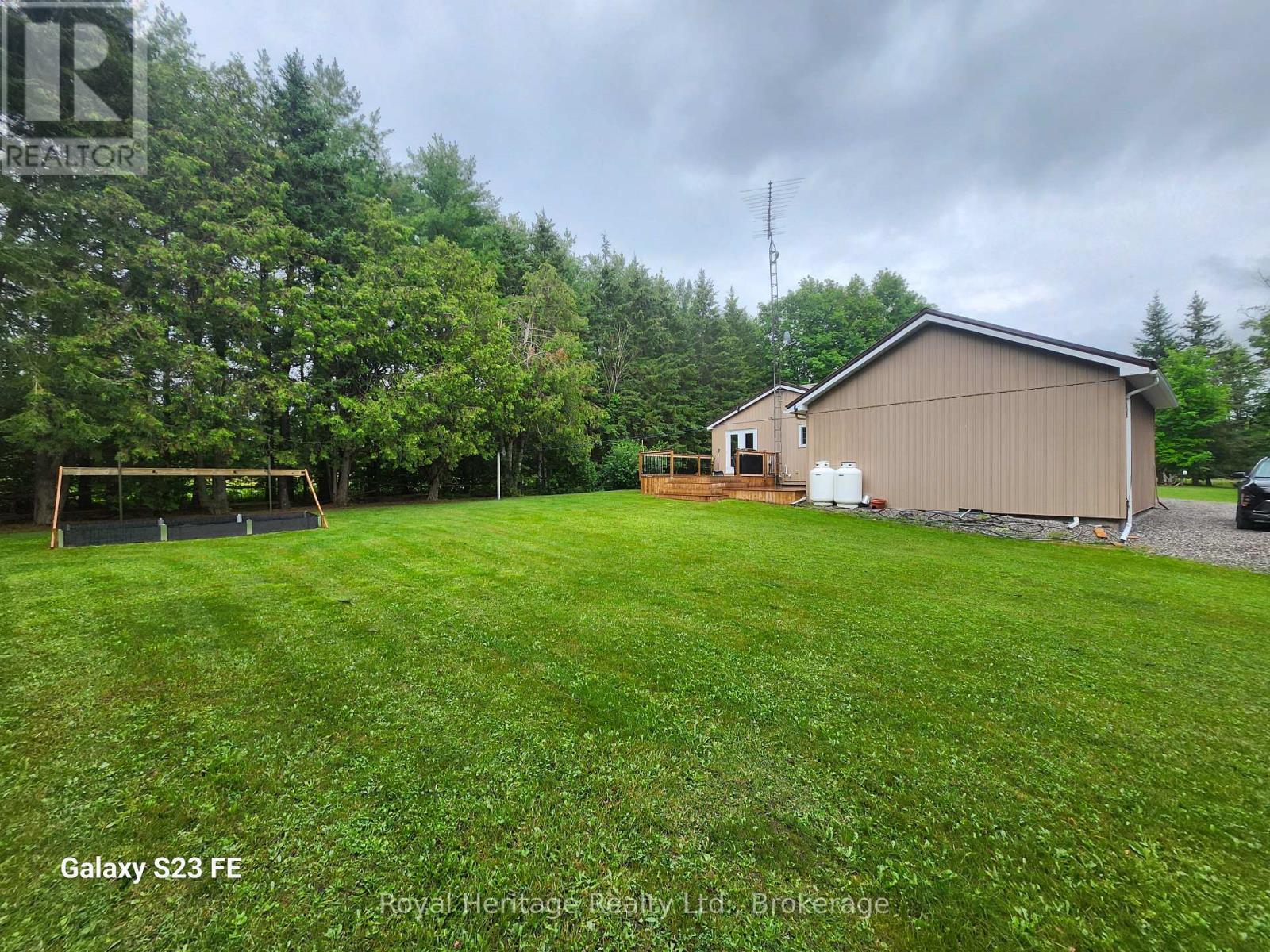 6 Fell Station Drive, Kawartha Lakes, Ontario  K0M 1N0 - Photo 2 - X13548044