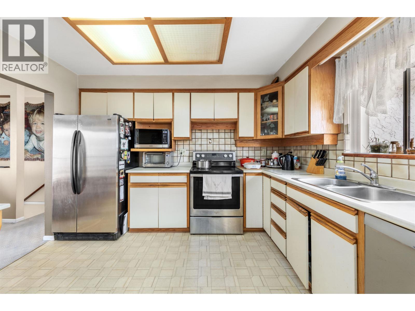 3481 Dieppe Drive, Vancouver, British Columbia  V5M 4C8 - Photo 3 - R3155564