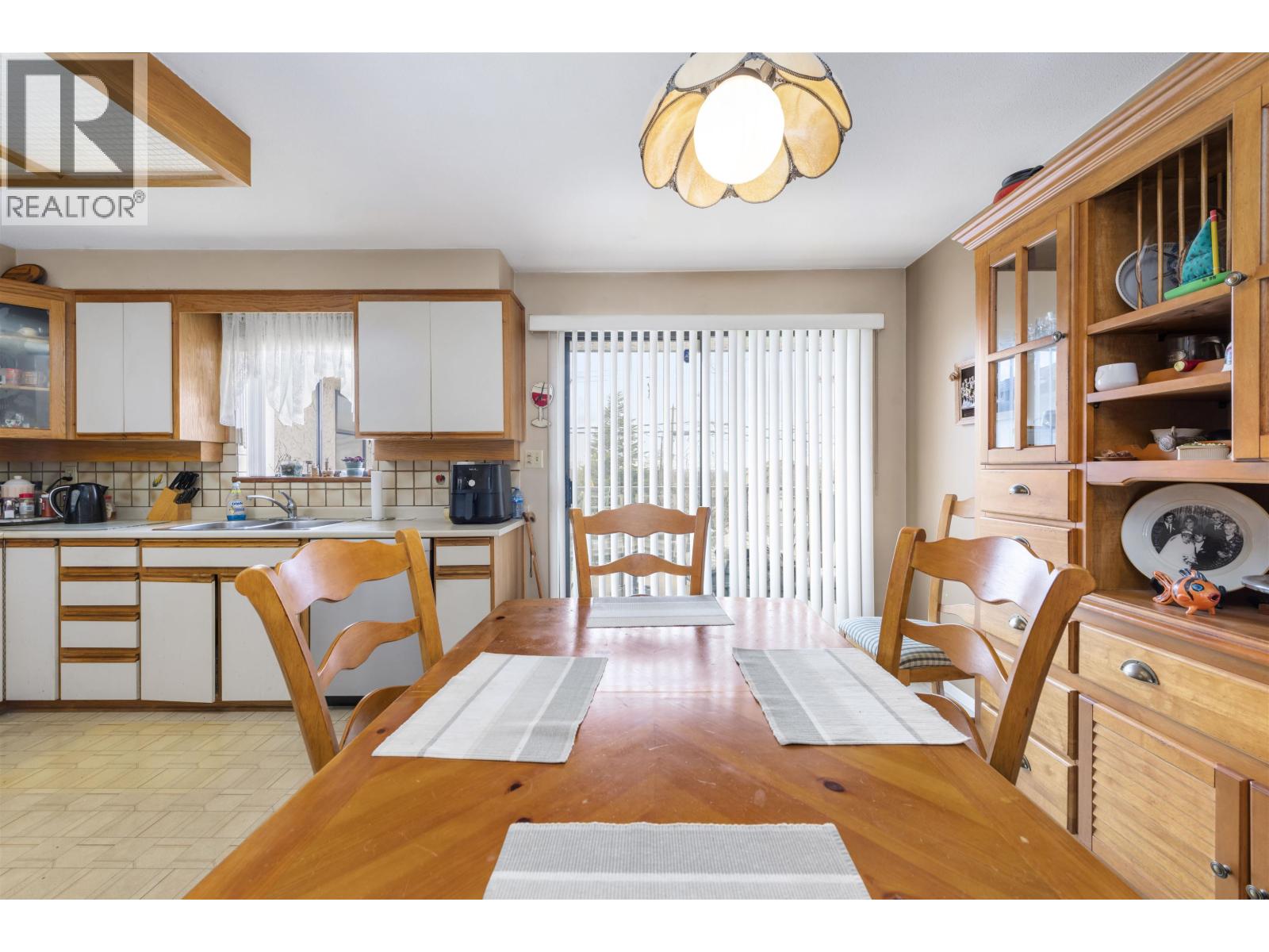 3481 Dieppe Drive, Vancouver, British Columbia  V5M 4C8 - Photo 6 - R3155564
