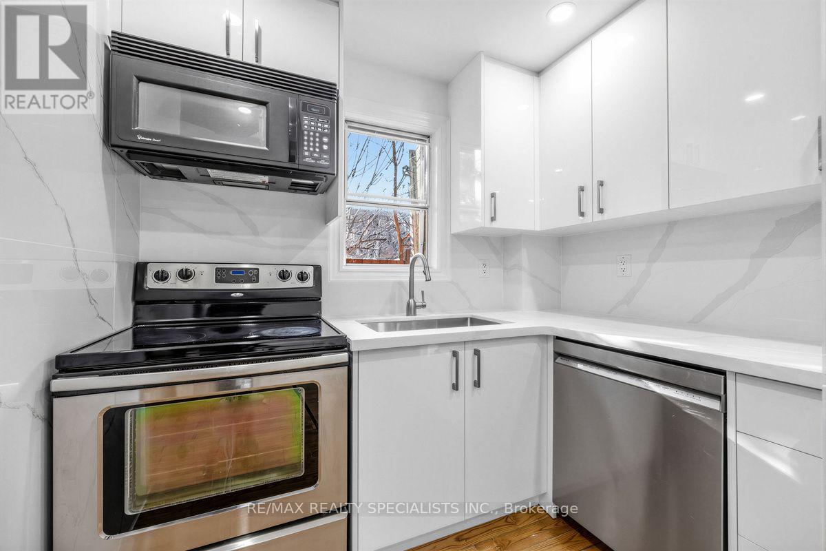 Main & 2nd - 1035 Briar Hill Avenue, Toronto, Ontario  M6B 1M6 - Photo 5 - W13167330