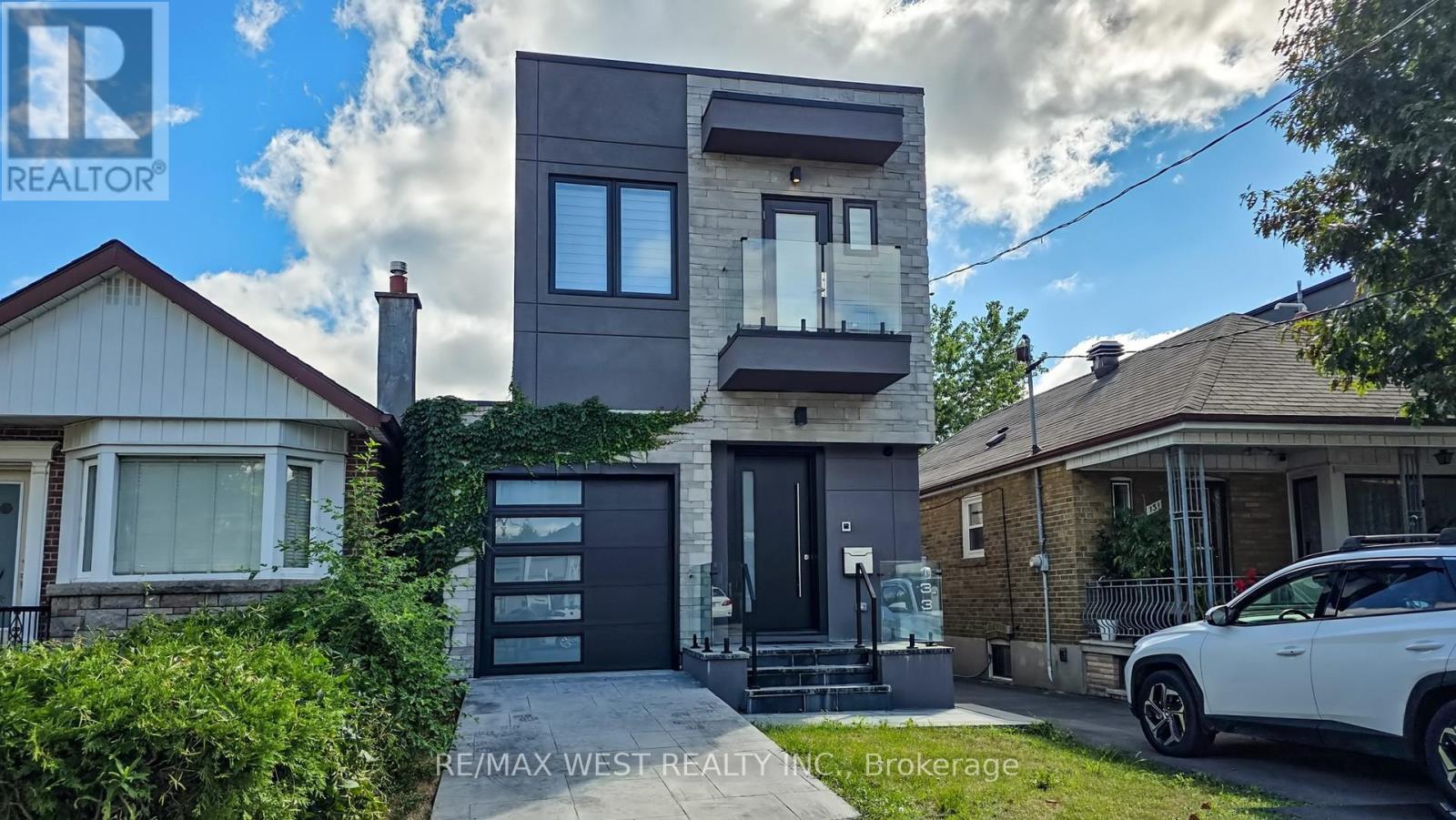 133 Times Road, Toronto, Ontario  M6B 3M3 - Photo 2 - W13495902