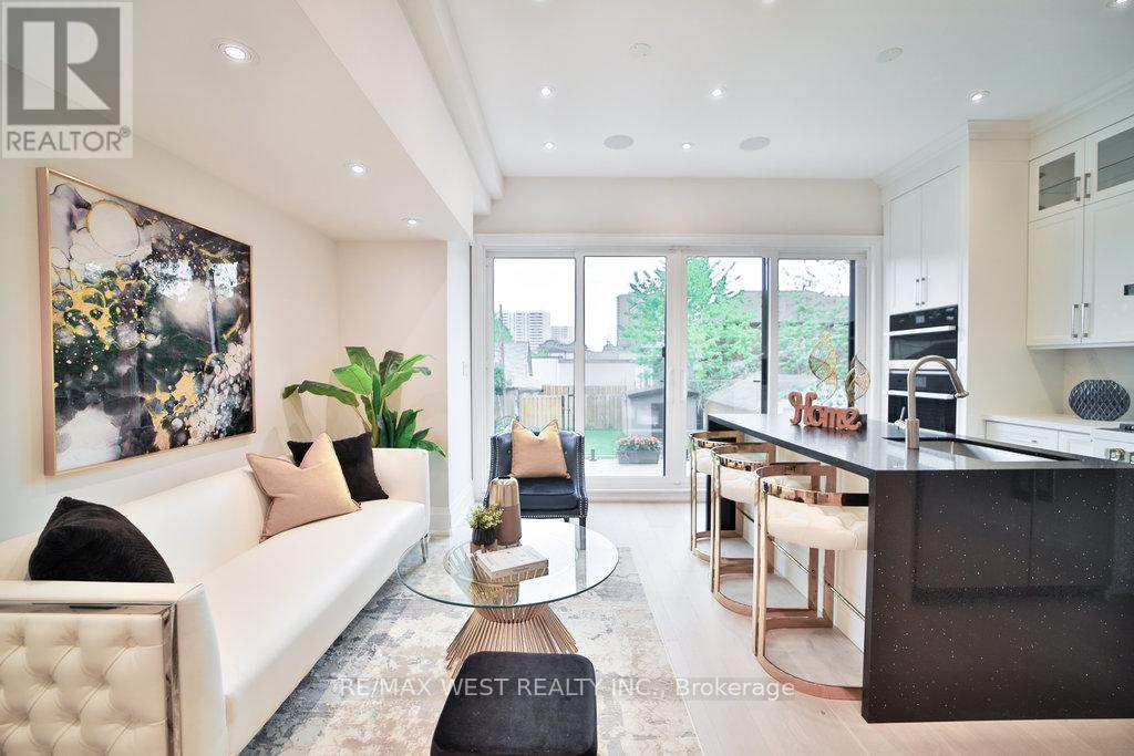 133 Times Road, Toronto, Ontario  M6B 3M3 - Photo 8 - W13495902