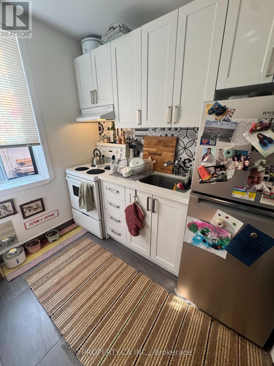 7 - 781 St Clair Avenue W, Toronto, Ontario M6C 1B7 - Photo 5 - C13672974