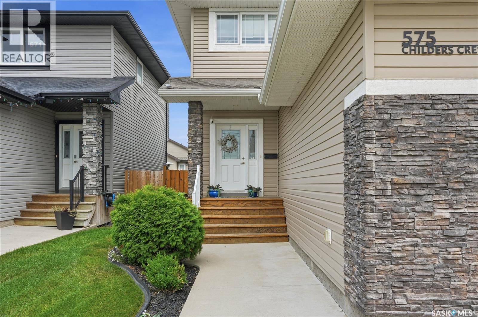 575 Childers Crescent, Saskatoon, Saskatchewan  S7L 4P7 - Photo 3 - SK044471