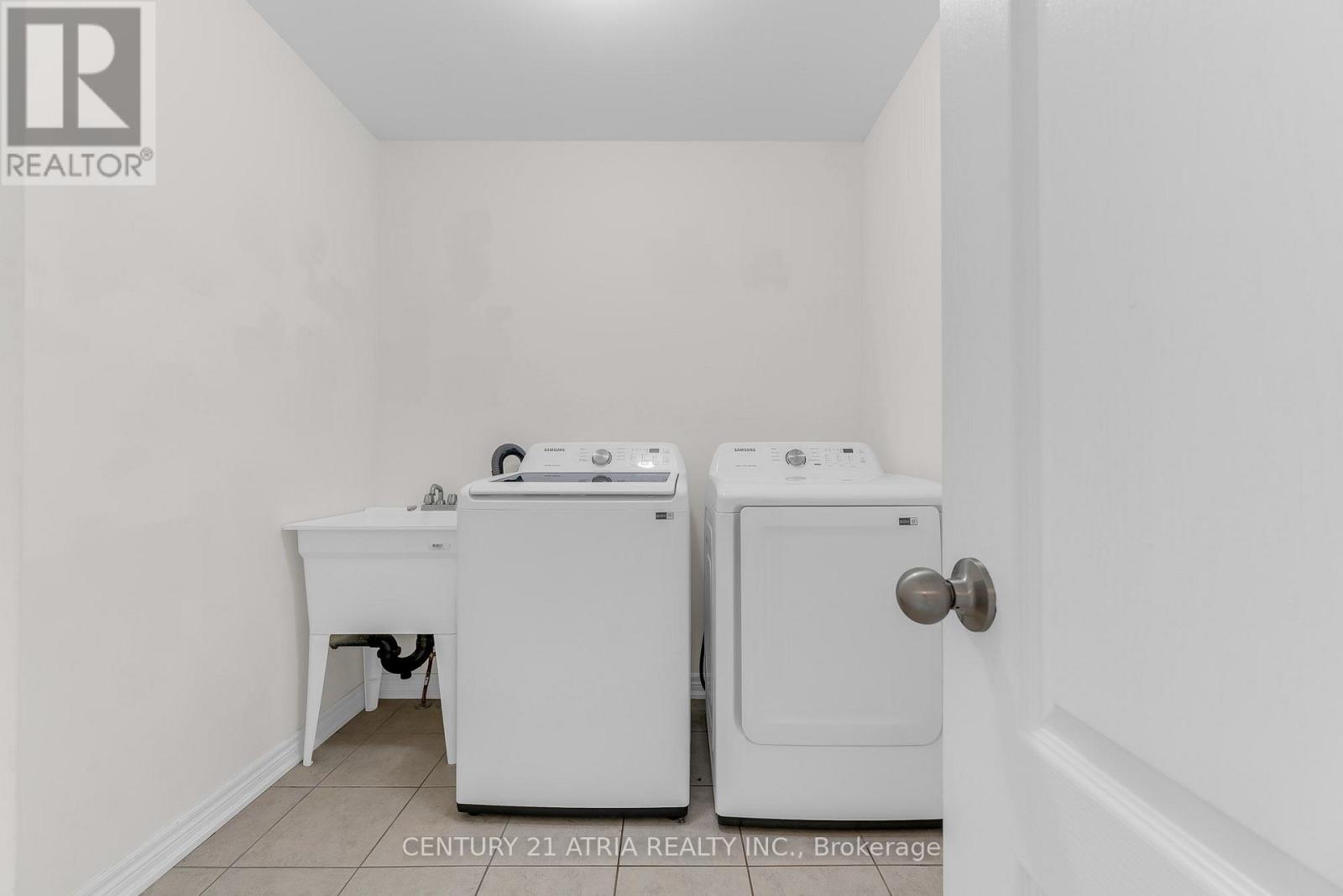 422 Krotz Street W, North Perth, Ontario  N4W 0J4 - Photo 10 - X13615146