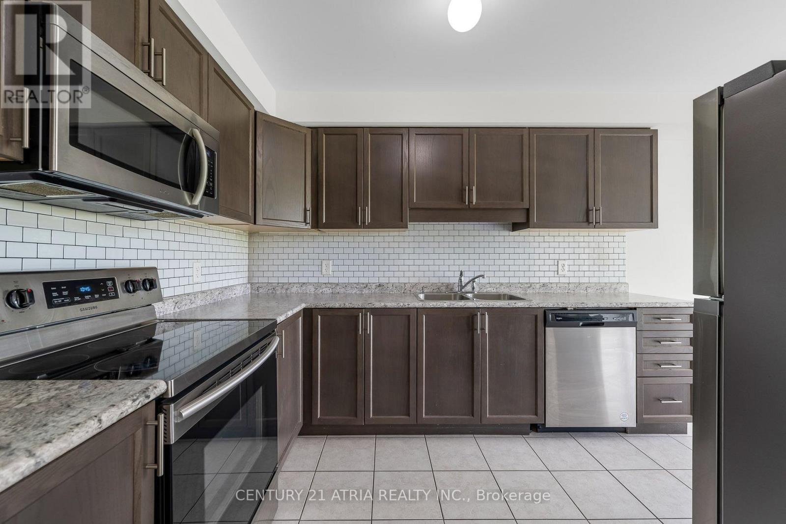 422 Krotz Street W, North Perth, Ontario  N4W 0J4 - Photo 4 - X13615146