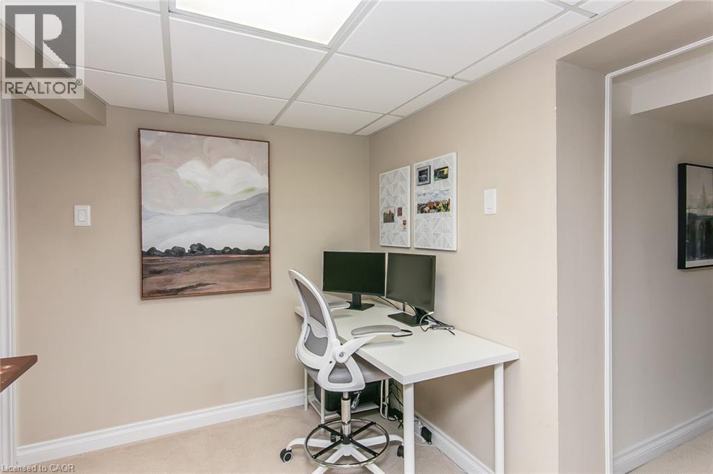 210 Dawson Street, Waterloo, Ontario  N2L 1S4 - Photo 36 - 40847465
