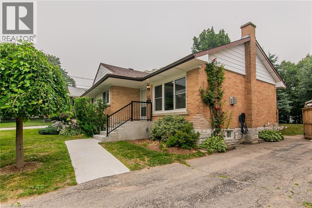 210 Dawson Street, Waterloo, Ontario  N2L 1S4 - Photo 5 - 40847465