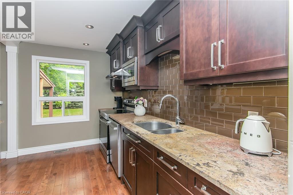 210 Dawson Street, Waterloo, Ontario  N2L 1S4 - Photo 15 - 40847465