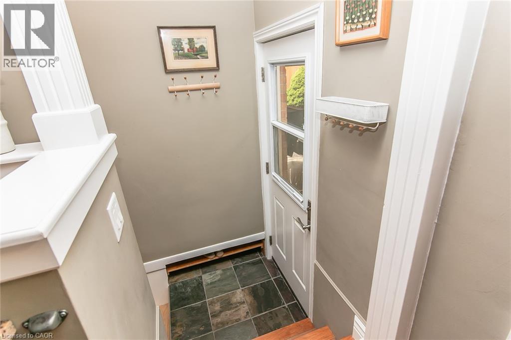210 Dawson Street, Waterloo, Ontario  N2L 1S4 - Photo 29 - 40847465