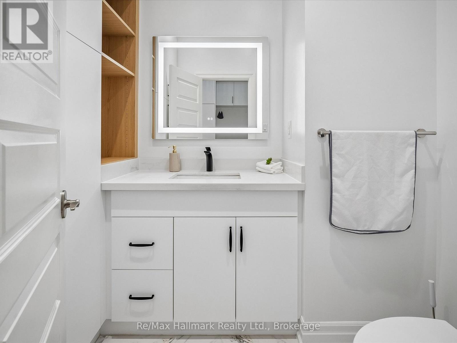 1508 Oakhill Drive, Oakville, Ontario  L6J 1Y5 - Photo 14 - W13444624