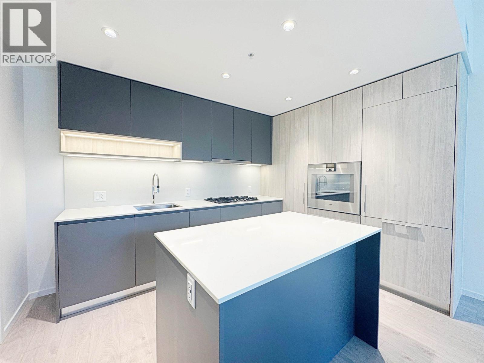 2 6200 Minoru Boulevard, Richmond, British Columbia  V6Y 0M9 - Photo 2 - R3155509