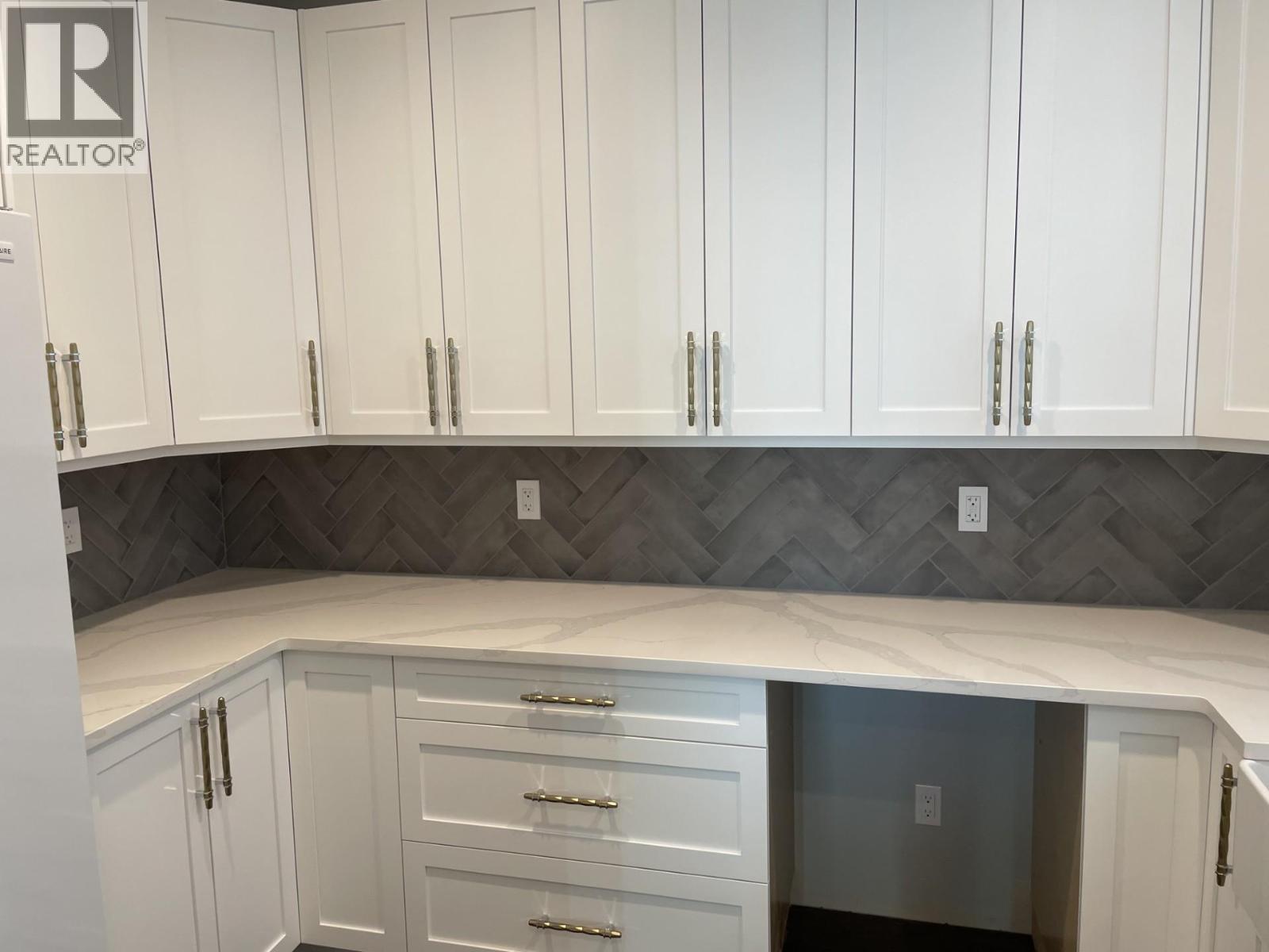 628 Hart Place, Vernon, British Columbia  V1B 4B2 - Photo 47 - 10397517