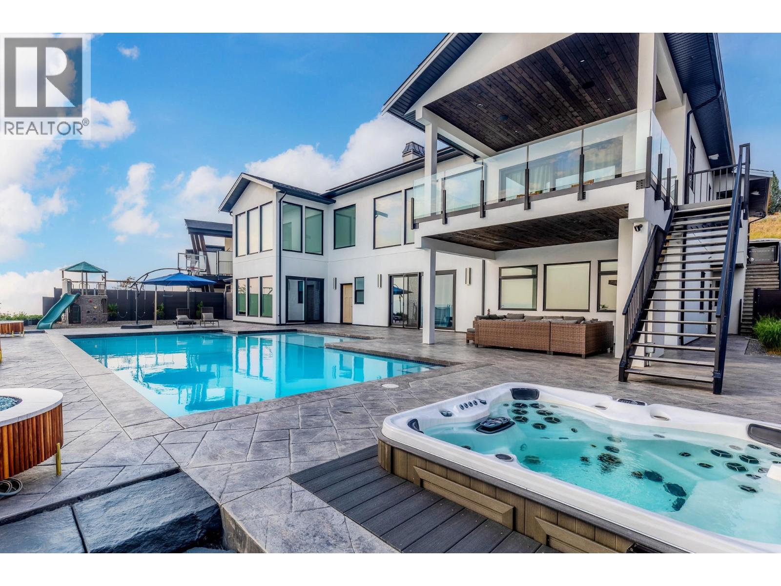 628 Hart Place, Vernon, British Columbia  V1B 4B2 - Photo 10 - 10397517