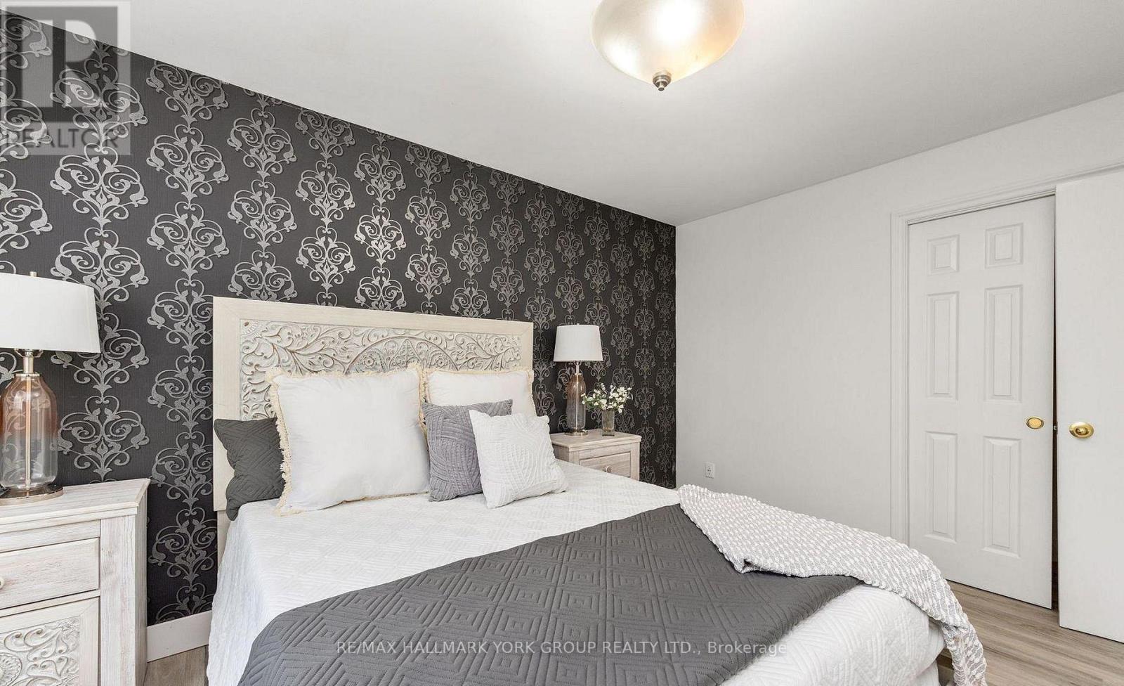 79 Maplegrove Avenue, Bradford West Gwillimbury (Bradford), Ontario  L3Z 1R9 - Photo 14 - N13672936