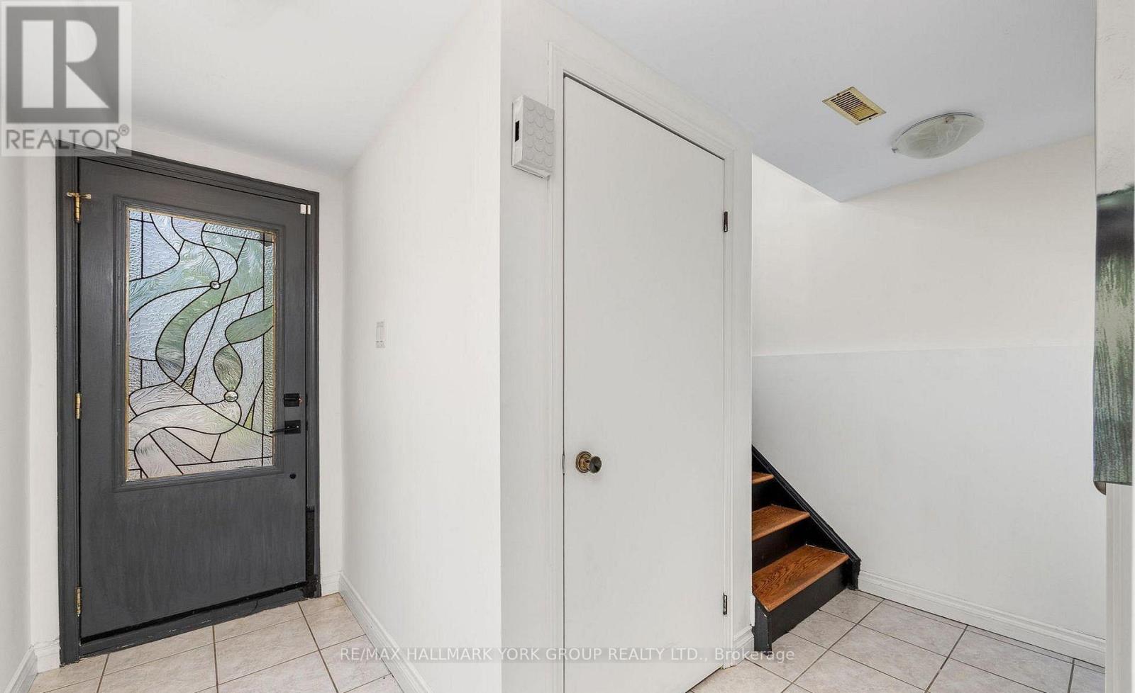 79 Maplegrove Avenue, Bradford West Gwillimbury (Bradford), Ontario  L3Z 1R9 - Photo 24 - N13672936