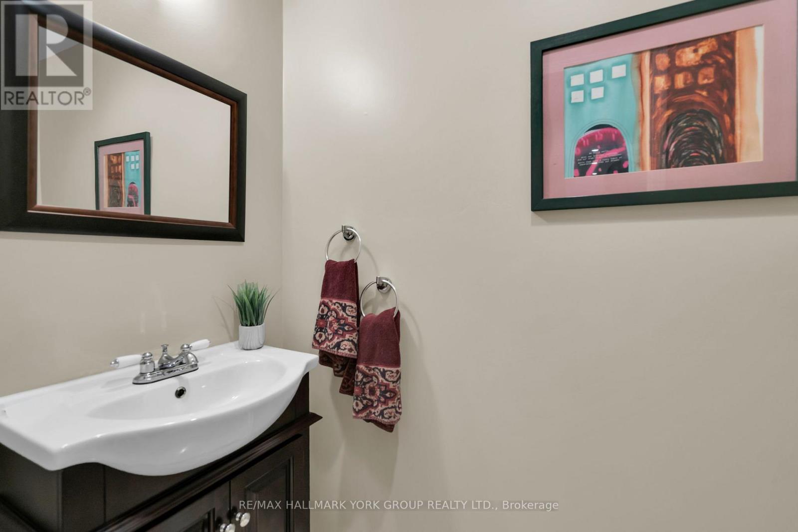 95 Gilbank Drive, Aurora, Ontario  L4G 5E2 - Photo 19 - N13672968