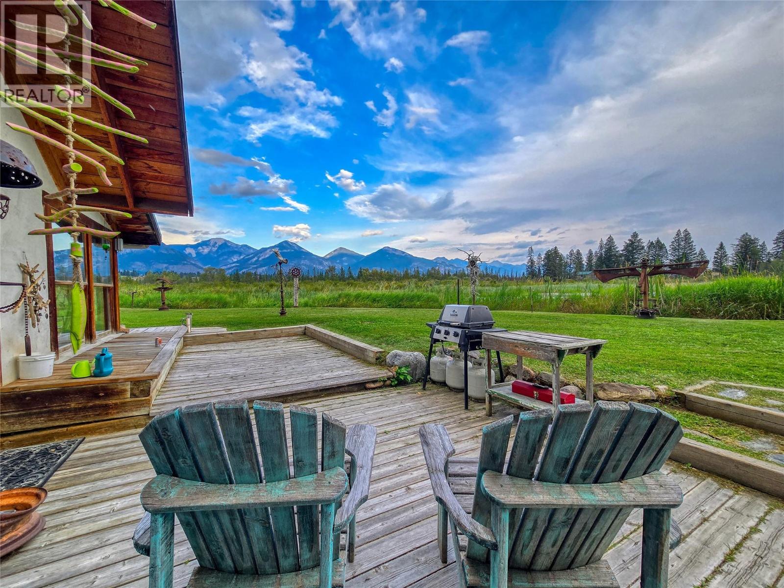 9498 Westside Road, Invermere, British Columbia  V0A 1K5 - Photo 4 - 10397616