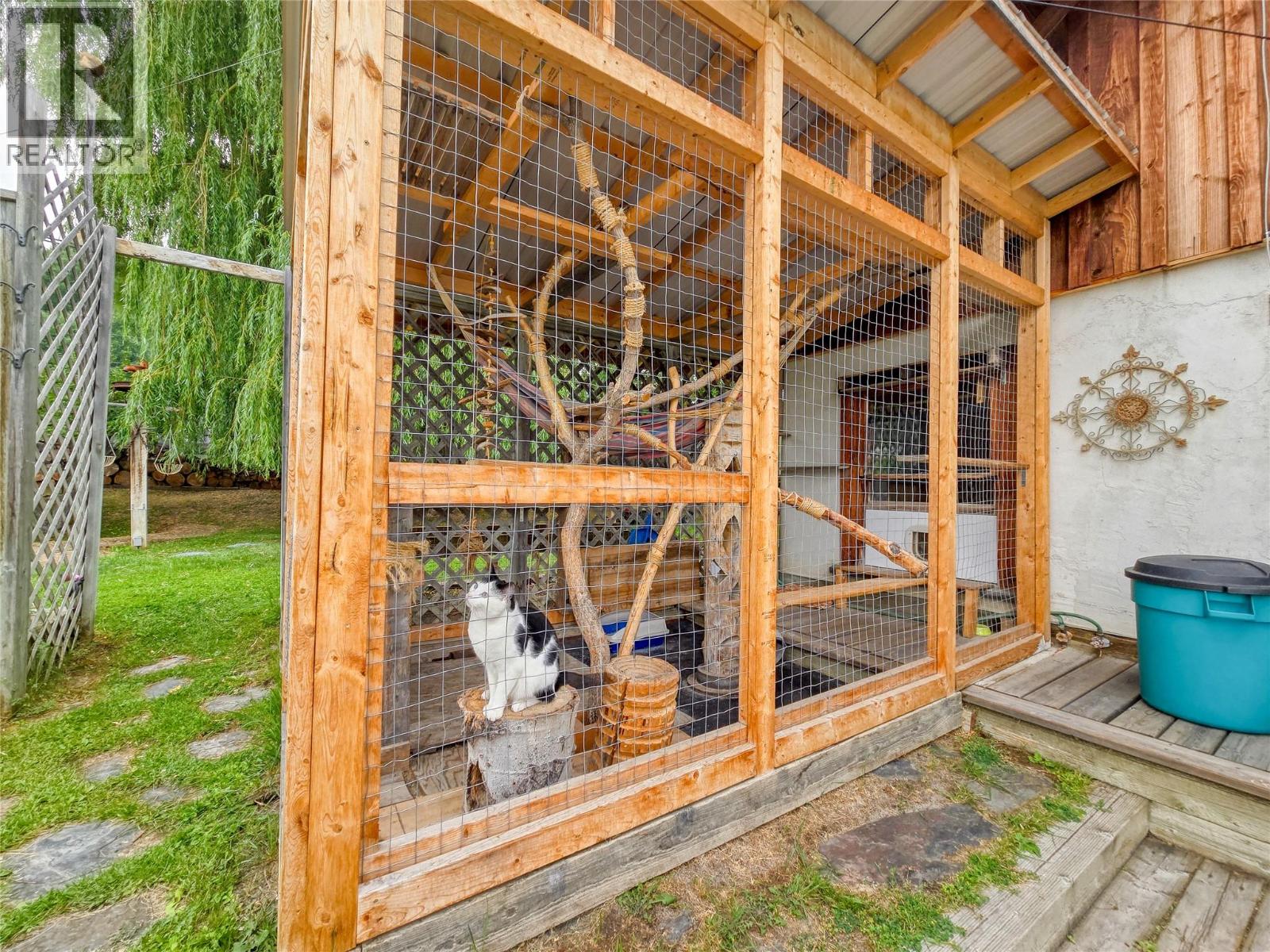 9498 Westside Road, Invermere, British Columbia  V0A 1K5 - Photo 20 - 10397616