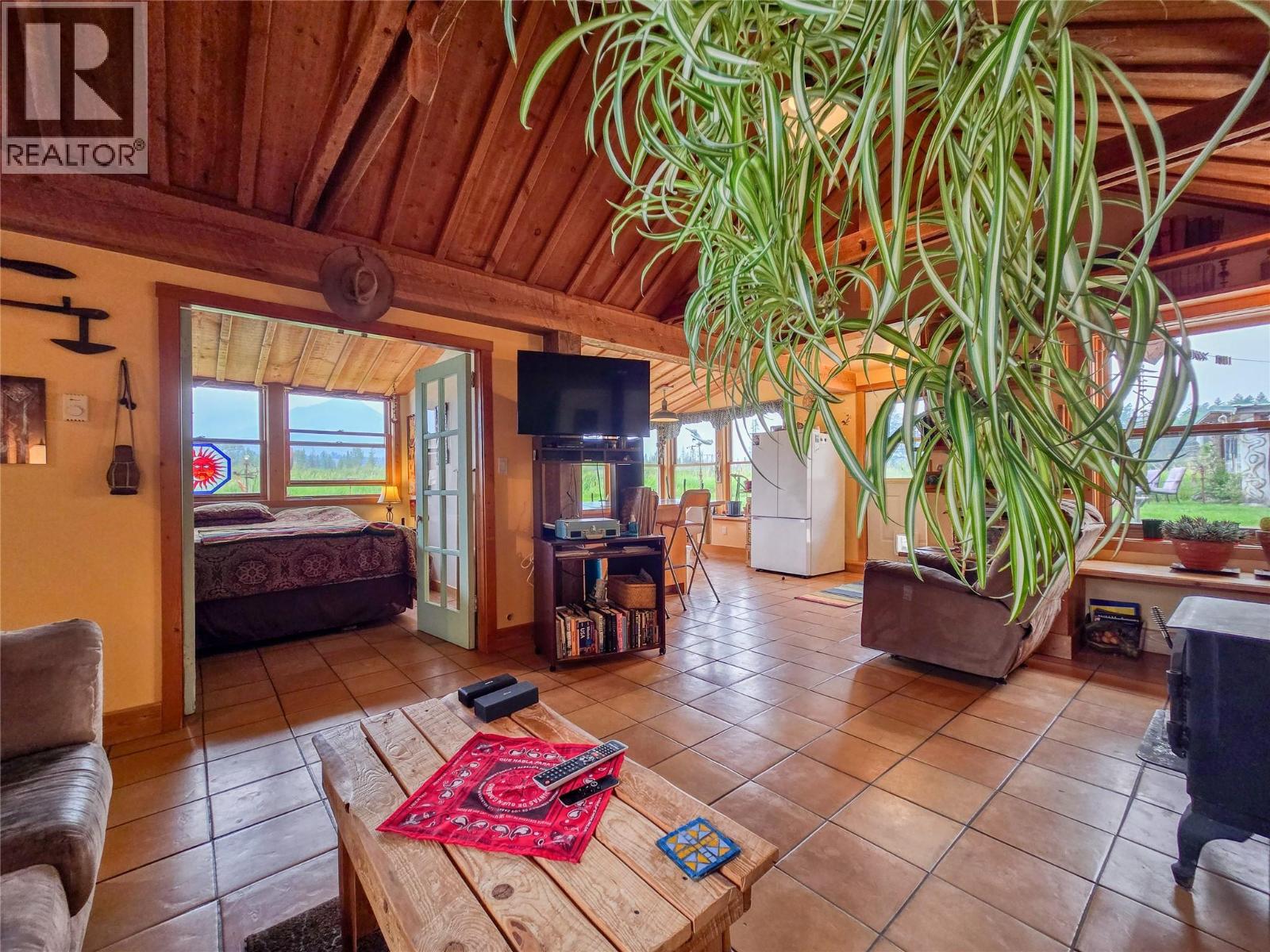 9498 Westside Road, Invermere, British Columbia  V0A 1K5 - Photo 31 - 10397616