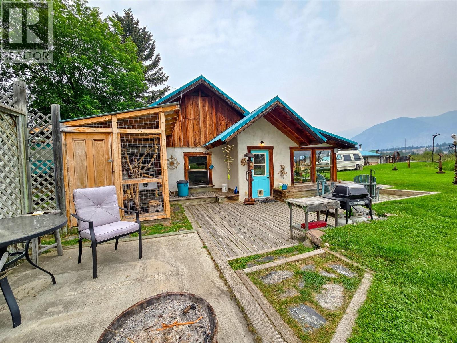 9498 Westside Road, Invermere, British Columbia  V0A 1K5 - Photo 18 - 10397616