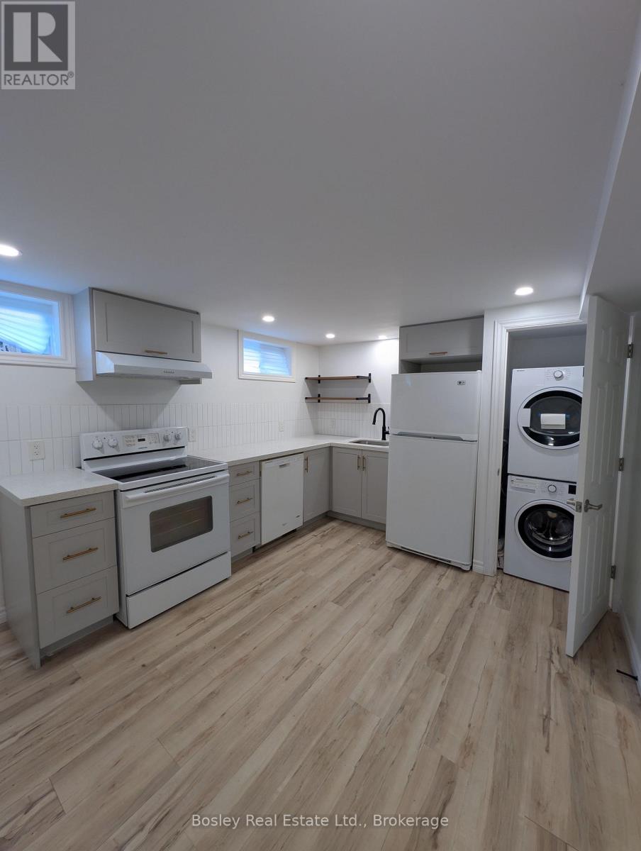 LOWER - 102 KENSINGTON STREET, Guelph, Ontario