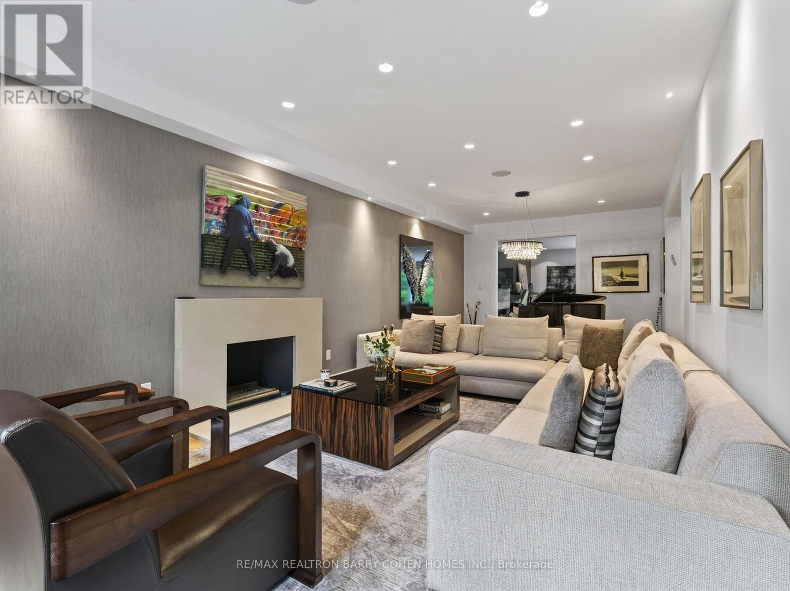 7 Glen Rush Boulevard, Toronto, Ontario  M5N 2T2 - Photo 4 - C13657040