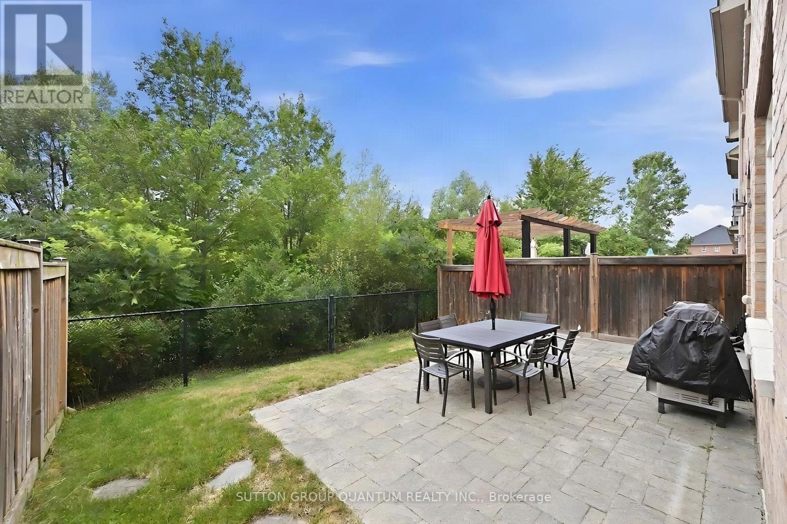 25 Mccardy Court, Caledon, Ontario  L7C 3W9 - Photo 2 - W13672902