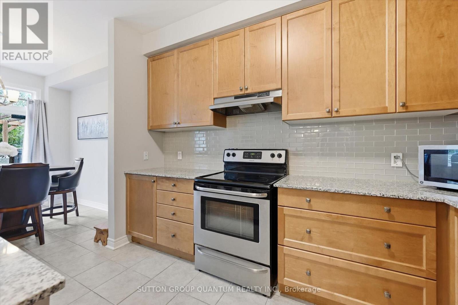 25 Mccardy Court, Caledon, Ontario  L7C 3W9 - Photo 8 - W13672902