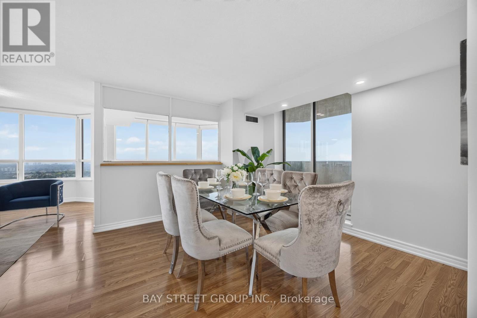 2203 - 400 Webb Drive, Mississauga, Ontario  L5B 3Z7 - Photo 10 - W13672956