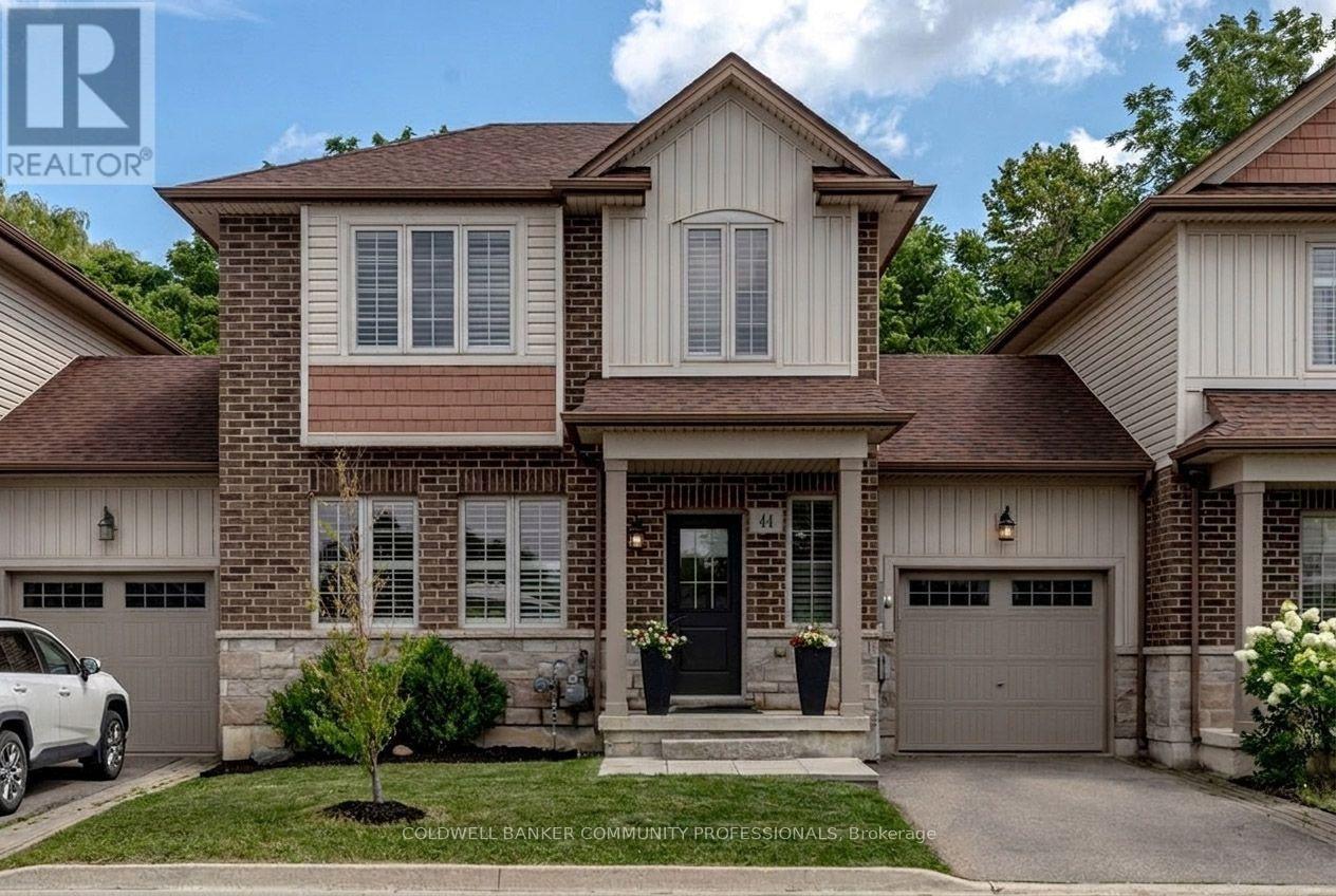 44 WESTBANK TRAIL, Hamilton, Ontario